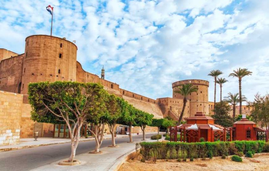 Cairo Private Day Tour to Egyptian Museum Citadel and Khan Khalili Bazaar