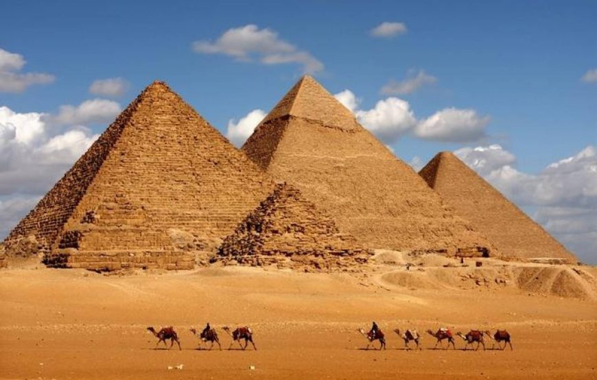 Private Day Tour Giza Pyramids, Sphinx, Memphis, and Saqqara