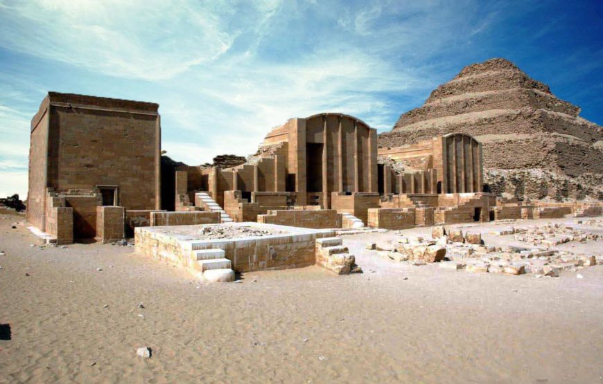 Private Day Tour Giza Pyramids, Sphinx, Memphis, and Saqqara